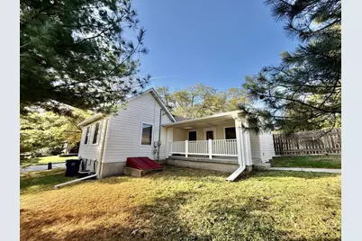 422 Chartres Street, Lasalle, IL 61301 - Photo 2