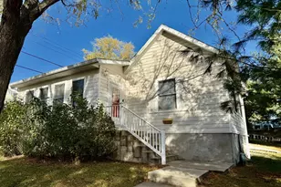 422 Chartres St, Lasalle, IL 61301 - Photo 1