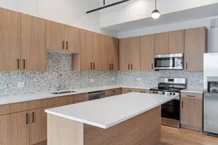 805 N Milwaukee Ave, Chicago, IL 60642 - Photo 4