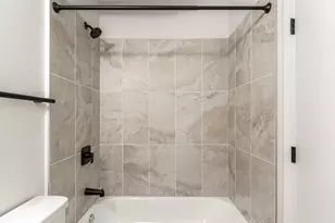 805 N Milwaukee Ave, Chicago, IL 60642 - Photo 28