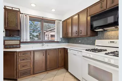 1473 Edgewood Road, Lake Forest, IL 60045 - Photo 12