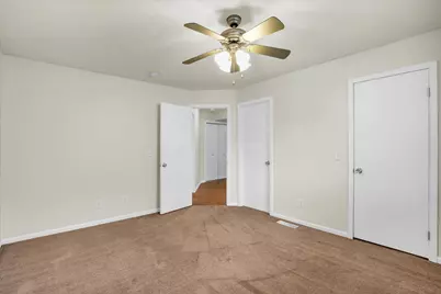 2711 Clayton Boulevard, Champaign, IL 61822 - Photo 18