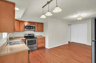 2711 Clayton Blvd, Champaign, IL 61822 - Photo 12