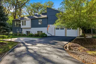 27W041 Walz Way, Wheaton, IL 60189 - Photo 4
