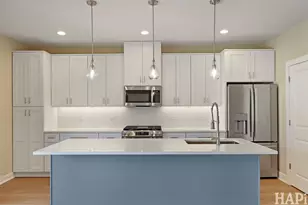 319 S Glendale Ave, Barrington, IL 60010 - Photo 6