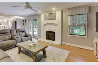 402 Hankes Road, Sugar Grove, IL 60554 - Photo 18