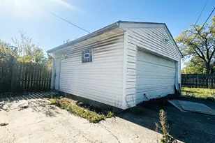 16306 Park Ave, Markham, IL 60428 - Photo 4