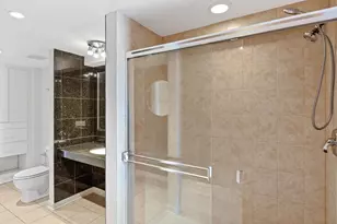 1910 S Indiana Ave, Chicago, IL 60616 - Photo 20