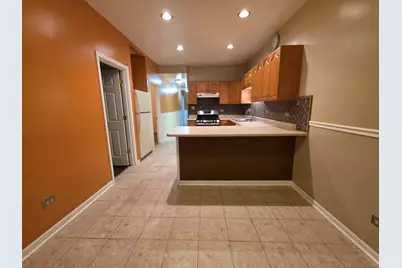 [Address not provided], Chicago, IL 60649 - Photo 6