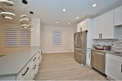 [Address not provided], Chicago, IL 60630 - Photo 16