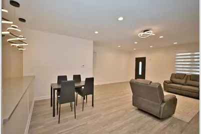 [Address not provided], Chicago, IL 60630 - Photo 6