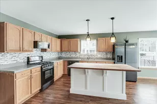 600 Spring Dr, Marengo, IL 60152 - Photo 4