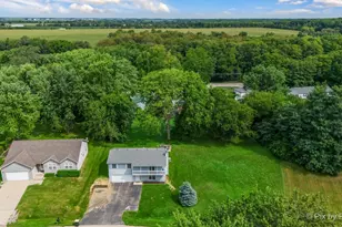 1233 Lakewood Dr, Lake Holiday, IL 60552 - Photo 32