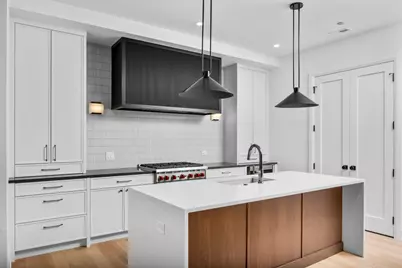 2832 N Racine Avenue #2W, Chicago, IL 60657 - Photo 8