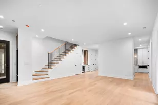 2832 N Racine Ave, Chicago, IL 60657 - Photo 6