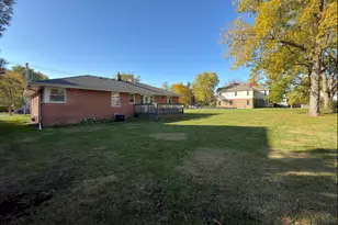 1222 E Kensington Rd, Arlington Heights, IL 60004 - Photo 18