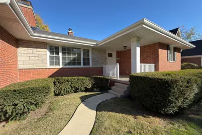 1222 E Kensington Road, Arlington Heights, IL 60004 - Photo 2