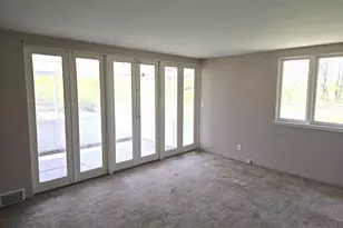 1316 S Fleming Rd, Woodstock, IL 60098 - Photo 8