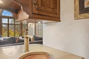 2041 Tremont Ct, Libertyville, IL 60048 - Photo 16