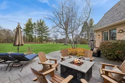 2041 Tremont Court, Libertyville, IL 60048 - Photo 46
