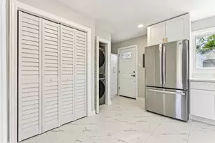 275 Blackhawk Dr, Park Forest, IL 60466 - Photo 14