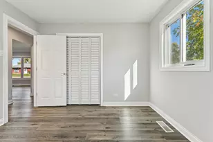 275 Blackhawk Dr, Park Forest, IL 60466 - Photo 20