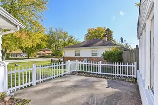 275 Blackhawk Dr, Park Forest, IL 60466 - Photo 26