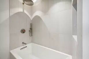 [Address not provided], Chicago, IL 60611 - Photo 34