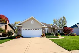 592 S Walnut St, Manteno, IL 60950 - Photo 2