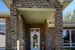 592 S Walnut St, Manteno, IL 60950 - Photo 4