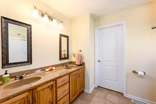 592 S Walnut St, Manteno, IL 60950 - Photo 18