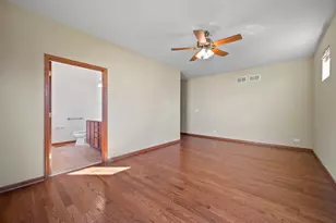 1176 Heathrow Ln, Aurora, IL 60502 - Photo 14