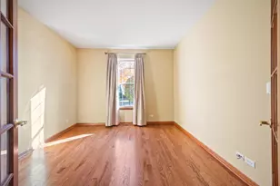 1176 Heathrow Ln, Aurora, IL 60502 - Photo 4