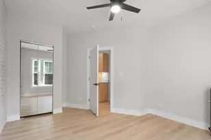 1904 W Morse Ave, Chicago, IL 60626 - Photo 8