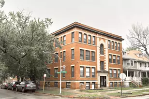 1251 W Rosemont Ave, Chicago, IL 60660 - Photo 1