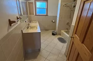 139 N Hemlock Ave, Wood Dale, IL 60191 - Photo 6