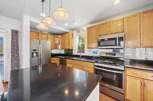 3769 S Lake Park Ave, Chicago, IL 60653 - Photo 12