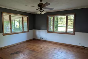 2215 Guilford Rd, Rockford, IL 61107 - Photo 10