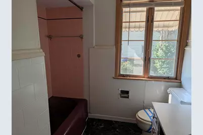 2215 Guilford Road, Rockford, IL 61107 - Photo 8