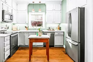 411 Willard Ave, Bloomington, IL 61701 - Photo 14