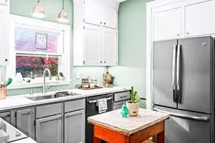 411 Willard Ave, Bloomington, IL 61701 - Photo 12