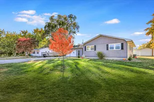 407 S Washington St, Sidney, IL 61877 - Photo 4