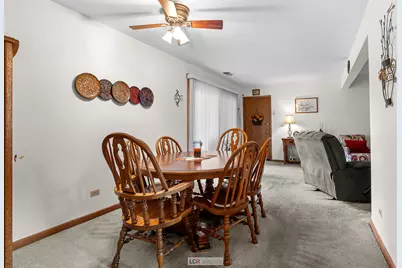 7616 W Lawrence Avenue #2B, Harwood Heights, IL 60706 - Photo 4