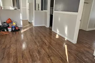 809 W Park Ave, Aurora, IL 60506 - Photo 4