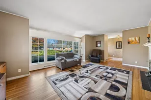 532 Shabbona Trail, Batavia, IL 60510 - Photo 4