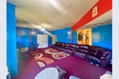 256 W Downer Place, Aurora, IL 60506 - Photo 6