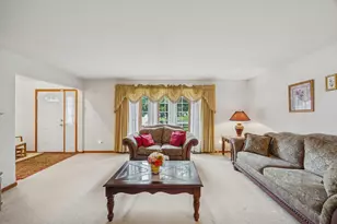 5524 Christopher Dr, Oak Forest, IL 60452 - Photo 4