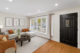5253 S Mobile Ave, Chicago, IL 60638 - Photo 4