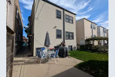 6734 N Campbell Avenue, Chicago, IL 60645 - Photo 26