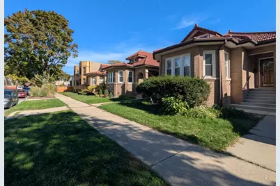 6734 N Campbell Avenue, Chicago, IL 60645 - Photo 4